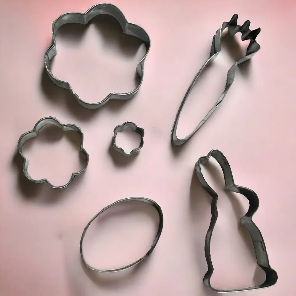Easter Cookie Cutter Set Of 6 Metal Pieces Flower (3 Sizes) Egg‎ Carrot Bunny